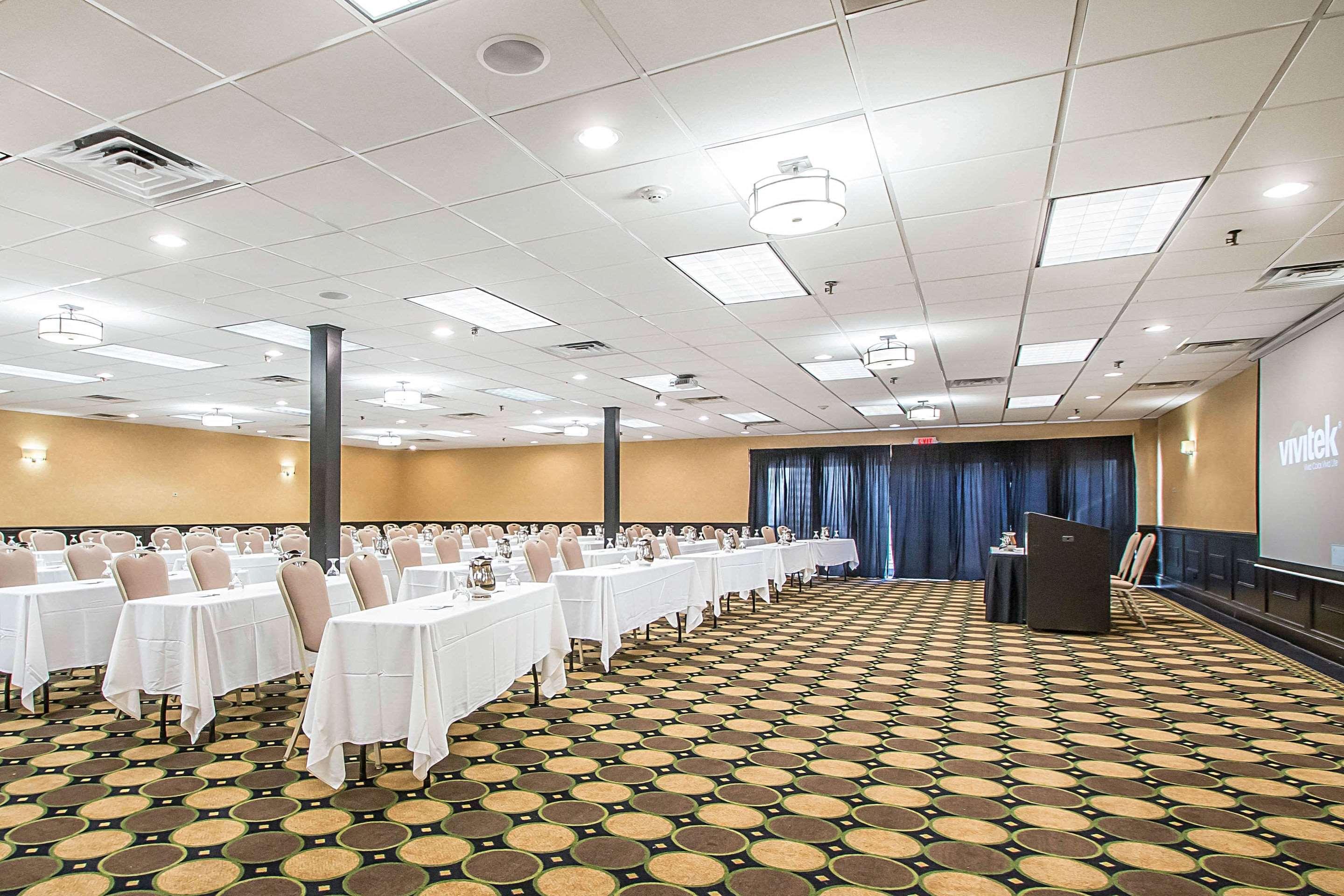 Clarion Inn Elmhurst - Oak Brook Near I-88, I-290, I-294 Exteriér fotografie